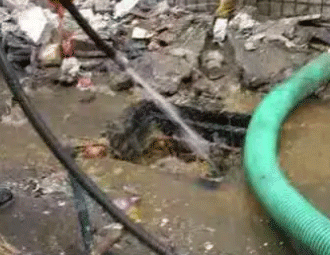 卧龙通下水道的小妙招